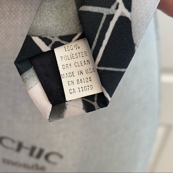 Soccer tie vintage RALPH MARLIN soccer tie with whimsical soccer ball pattern - Picture 9 of 12